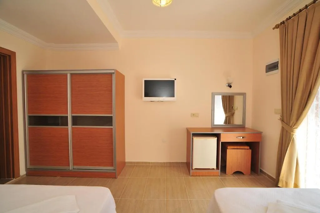 Manolya Hotel Ortakent 4*,